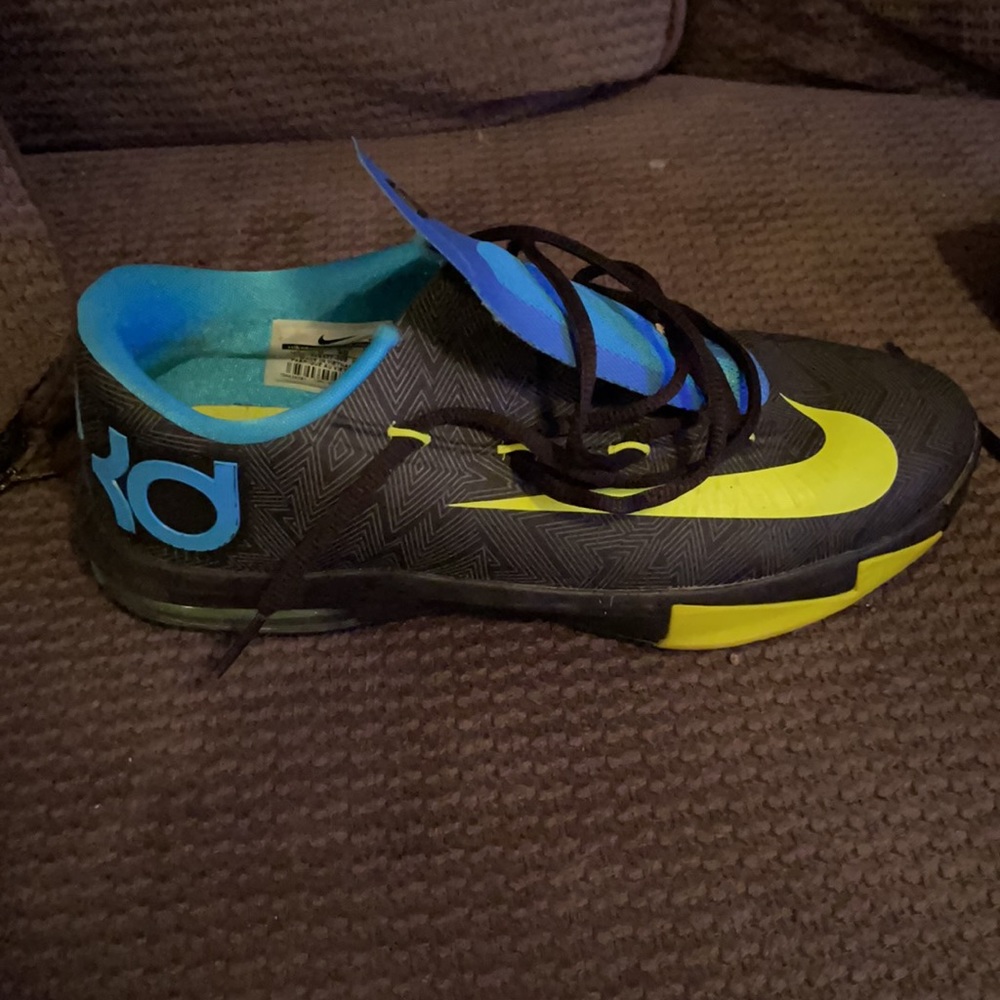 KD nike low top basketball shoe - Picture 4 of 4